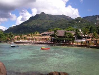 Beau Vallon Le Meridien Fishermans Cove Mahe Seychellen