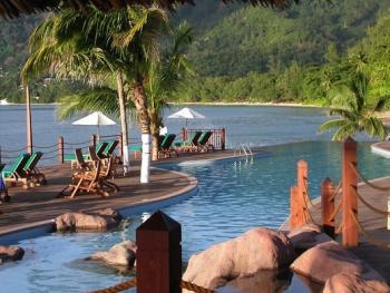 Pool Le Meridien Fishermans Cove Mahe Seychellen