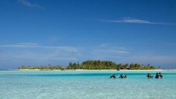 Lagoon Naladhu Maldives Sued Male Atoll Malediven