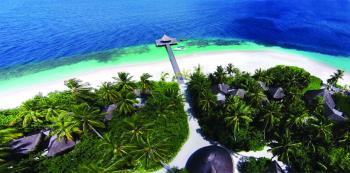 Jetty Outrigger Konotta Maldives Resort Gaafu Dhaalu Atol Malediven