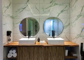 Cote d'Or Retreat Hotel Praslin Seychelles Double self catering bathroom