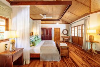 Denis Island Beach Villa Deluxe Beachfront Cottage
