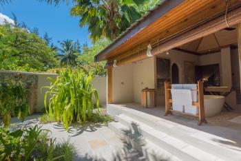 Denis Private Island Beach Villa  Bathroom
