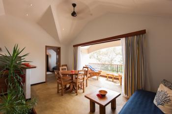 L'Hirondelle Guesthouse Loft Apartment
