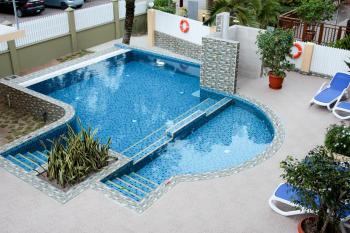 Pirogue Lodge Pool