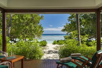 Niva Labriz  Seychellen Beach Villa with Garden Plunge Pool